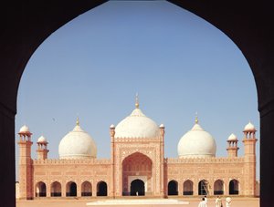 De Badshahi-moskee, gebouwd 1673-74 door Islamic School